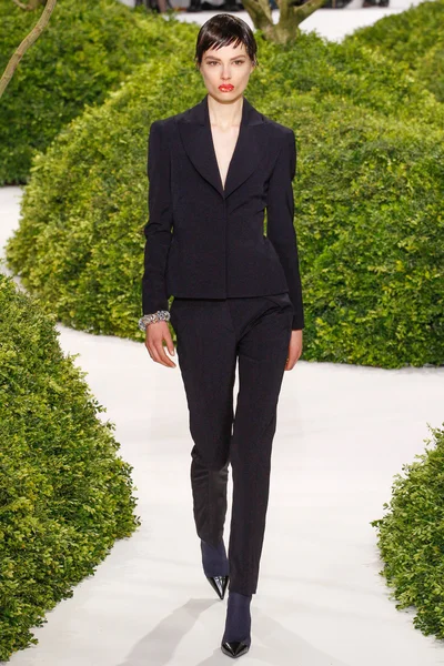 Look 5